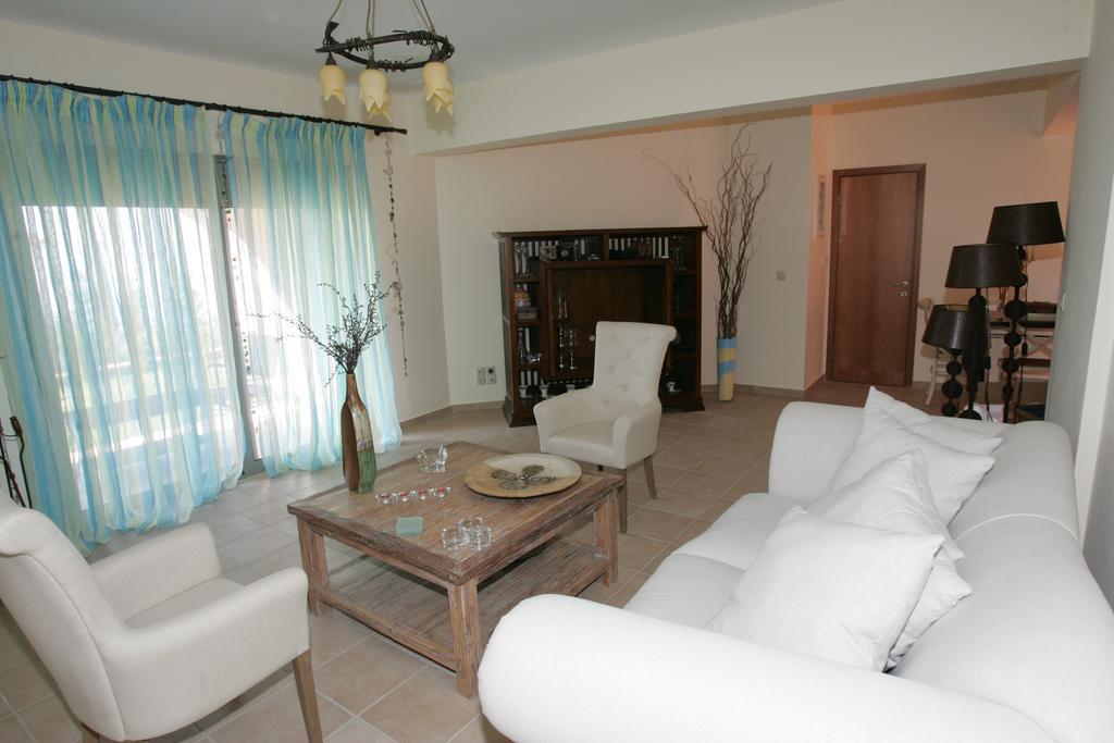 Ερωφίλη Villas Λουρδάτα Δωμάτιο φωτογραφία